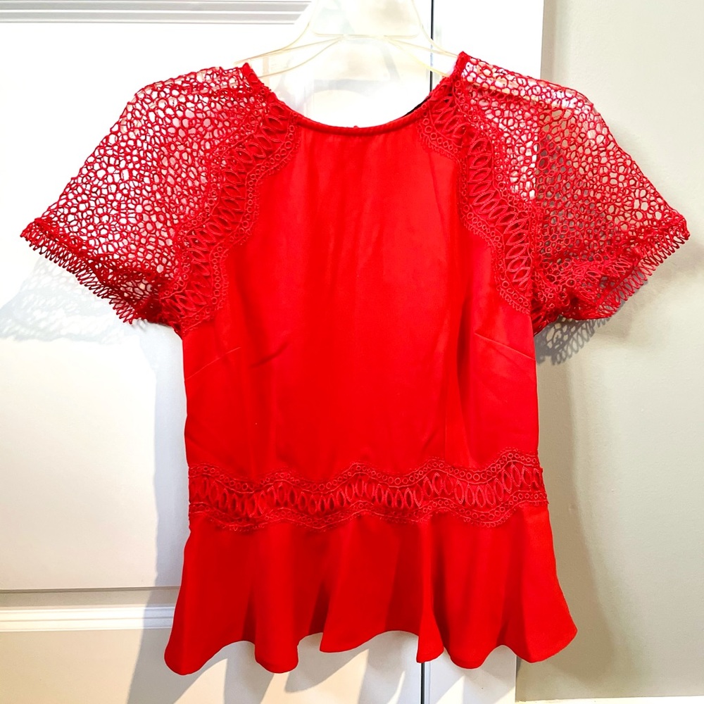 Red blouse! From Ruthie Grace! ⭐️